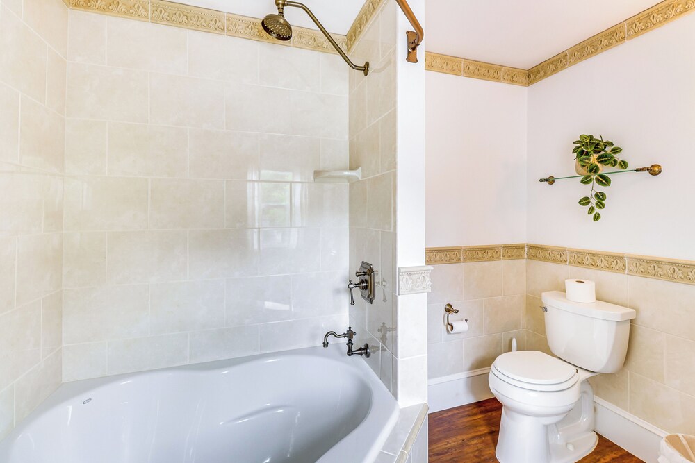 Walk to Waterfront: Downtown Elizabeth City Home!