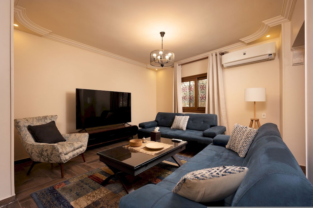 Vesta - Luxury APT - 2BR - Triumph