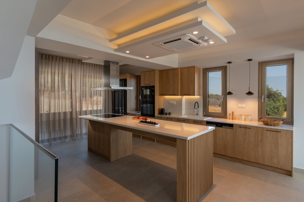Skyfall Villas - With 12 Bedrooms
