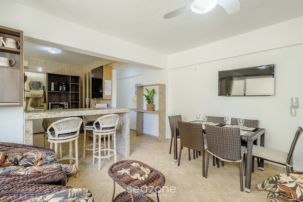 Apartment in a Seaside Building - Iptr0082