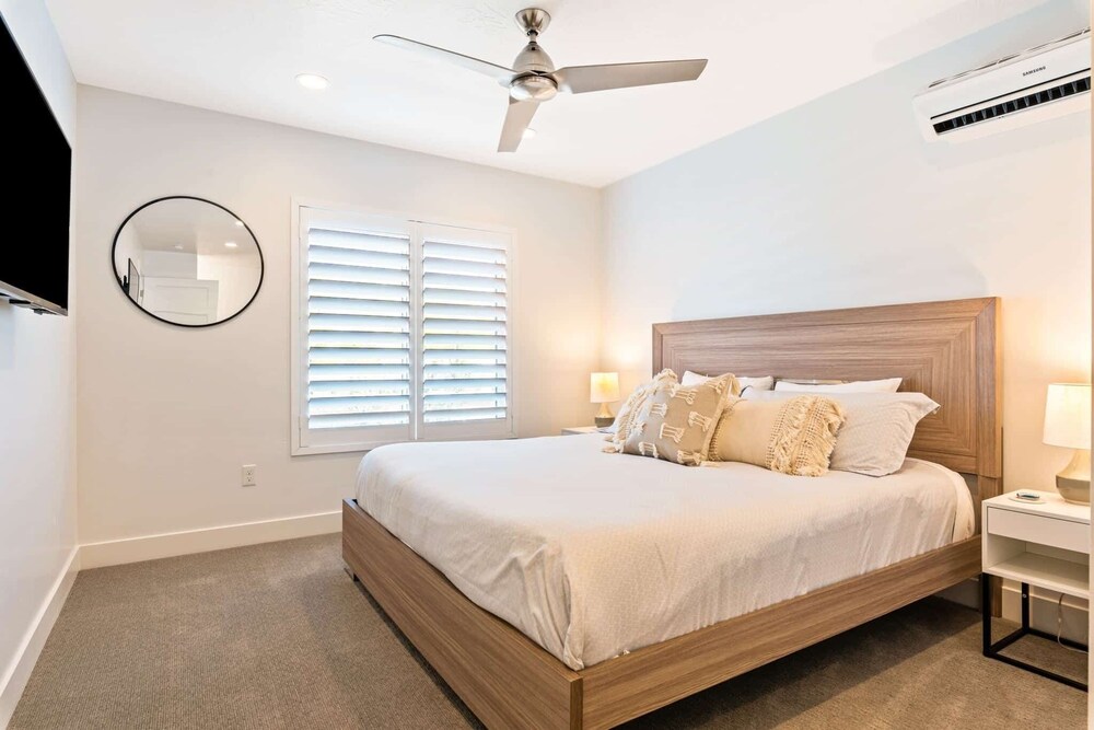 Hilltop Hideaway Vue #28 by RedAwning view 5