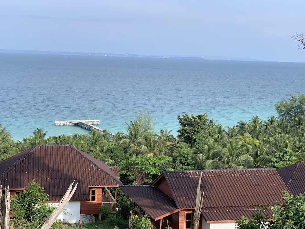 Nice Beach Bungalow