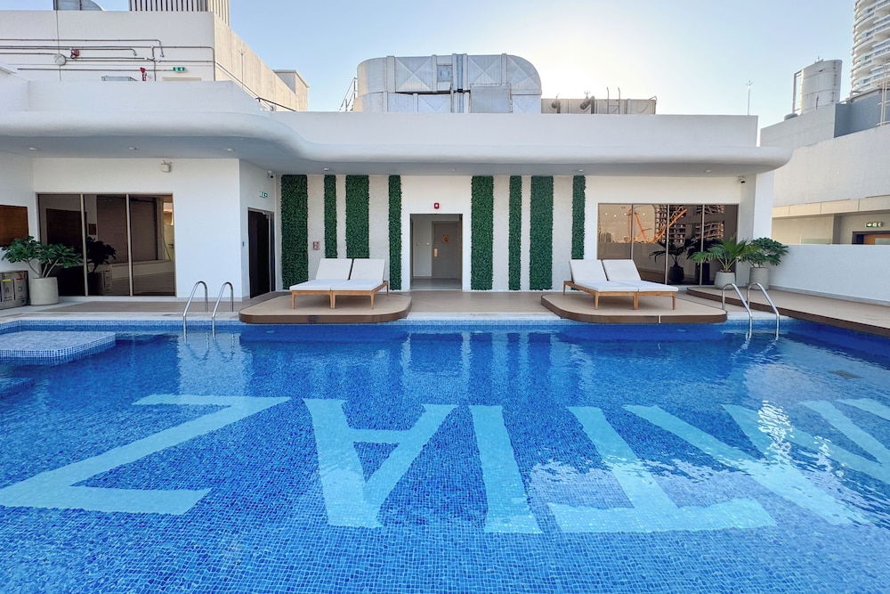 PVH - Sleek 1BR - Pearl House 1
