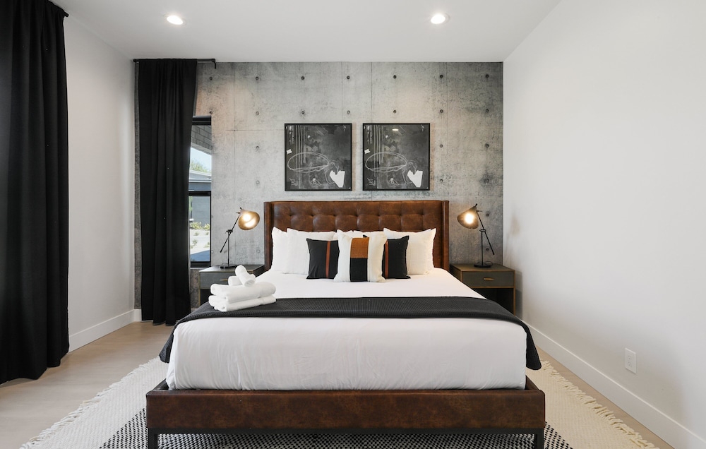 Ember-pool Heat Available-in North Scottsdale