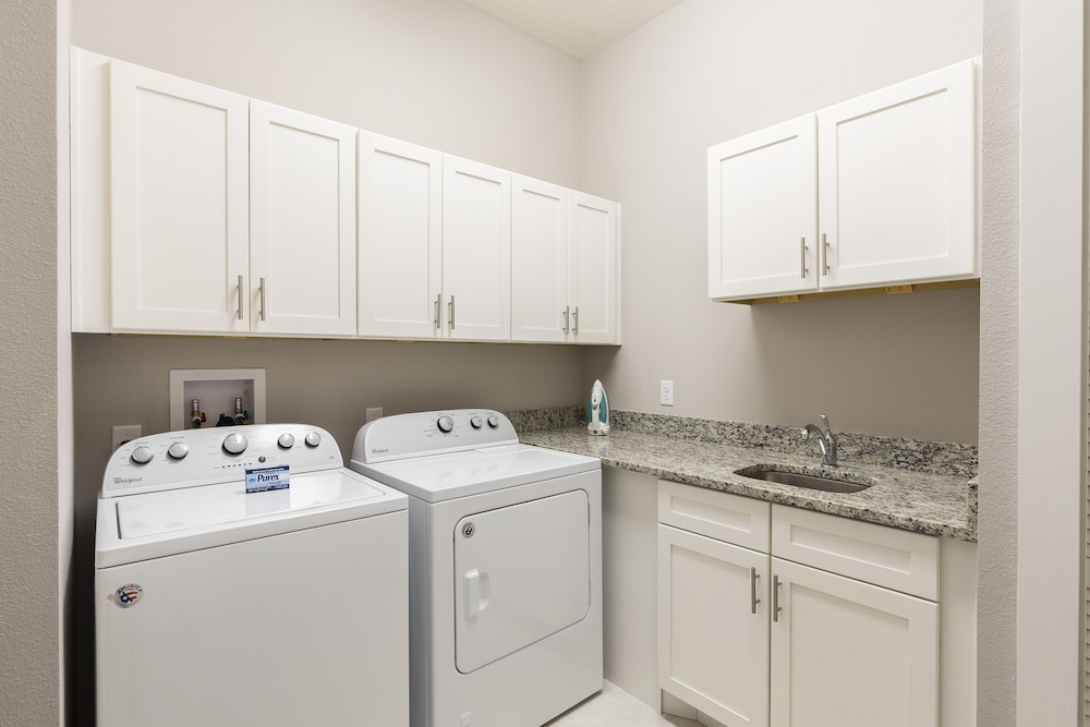 Summerville Vacation Homes by Columbia Management