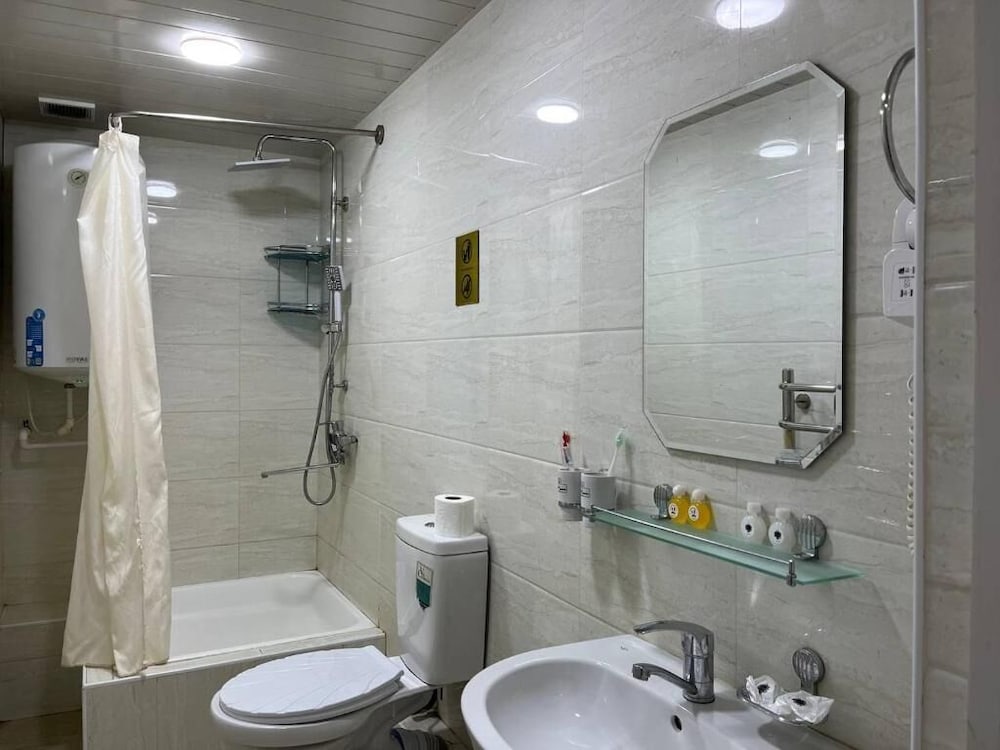 Shosh Boutique Hotel