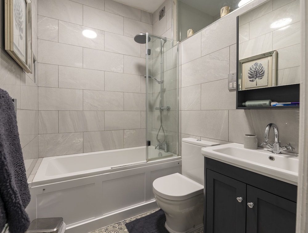 Harbour View - Flat 2