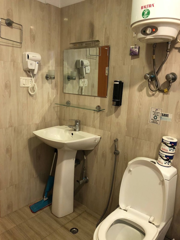 First Apartment 1bhk Thamel 5 min Walk 1st Floor