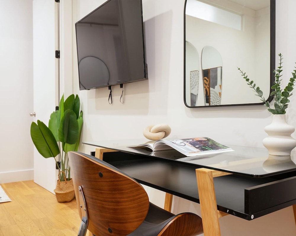1290-13 Newly Renovated 2 Bedrooms in UES