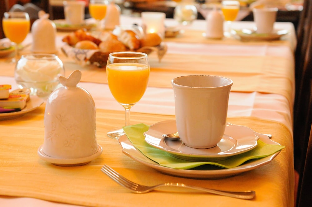 Fine Fleur Bed & Breakfast