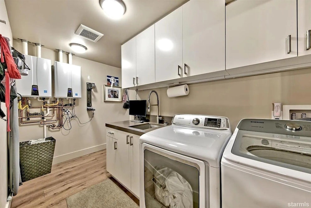 2030 Marconi Way 5 Bedroom Home