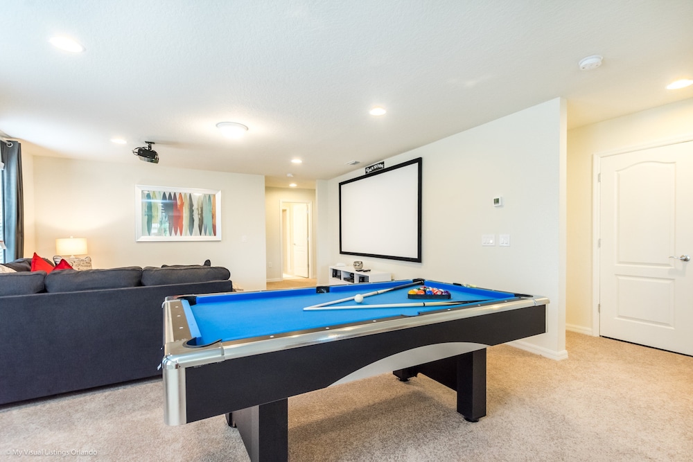 6 BD 5 BH House Game Room Pool Spa - Image 2