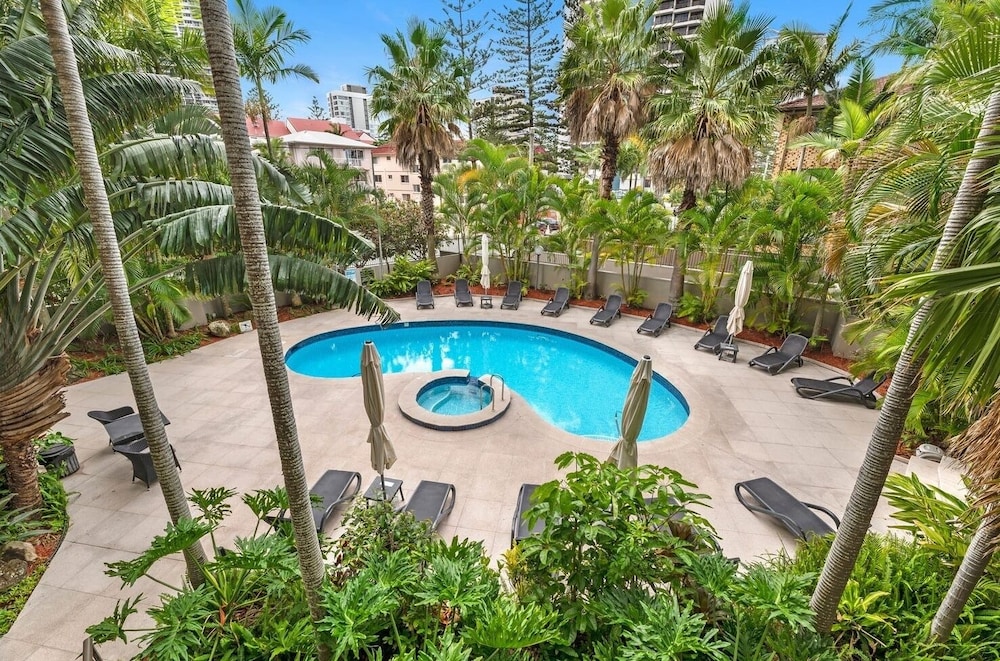 Stylish 3BRM Haven in Surfers Paradise