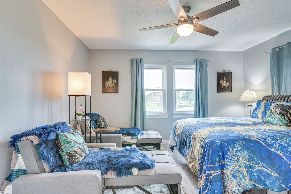 Private Home on Lagoon w/ Views in Hitchcock!
