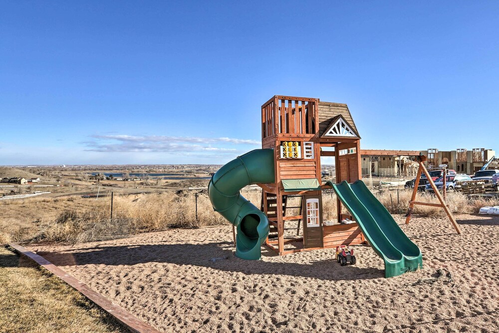 Furnished Patio + Home Gym: Brighton Family Home!