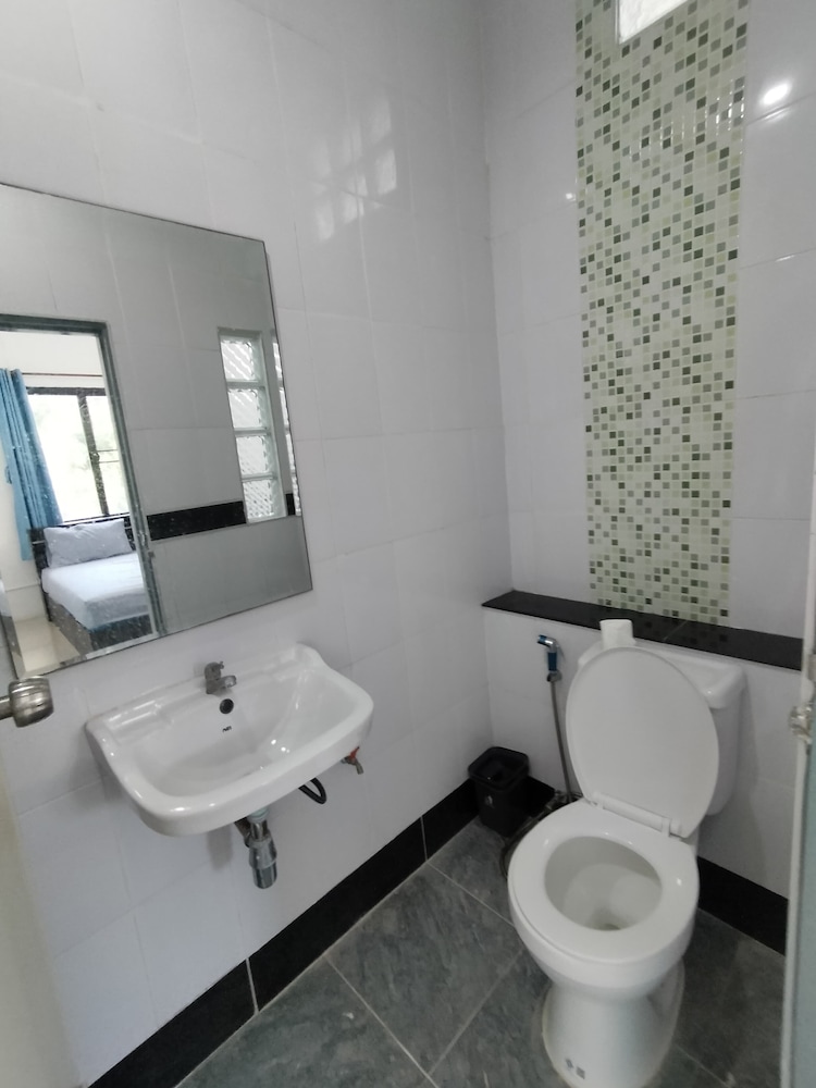 Den Nest Guest House KRABI