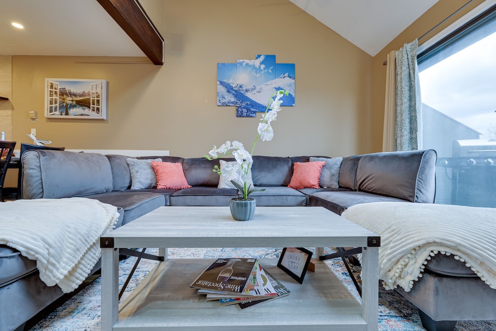 Pocono Paradise Ultimate Camelback Getaway 4 Bedroom Townhouse