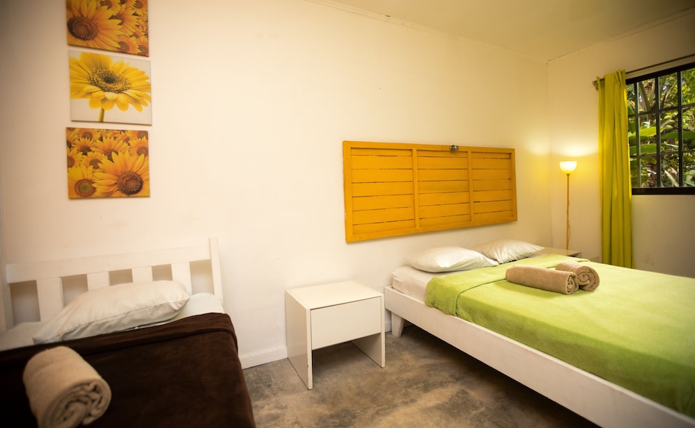 Casa Cerise view 3