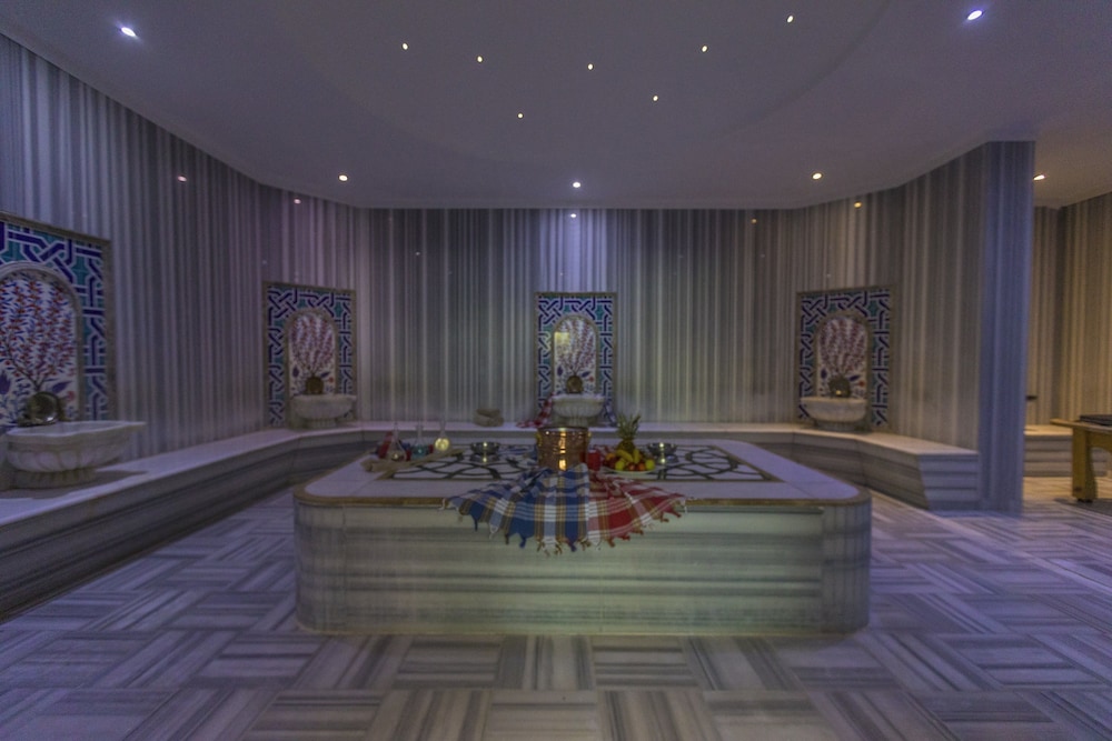 Cam Thermal Resort Spa Convention Center