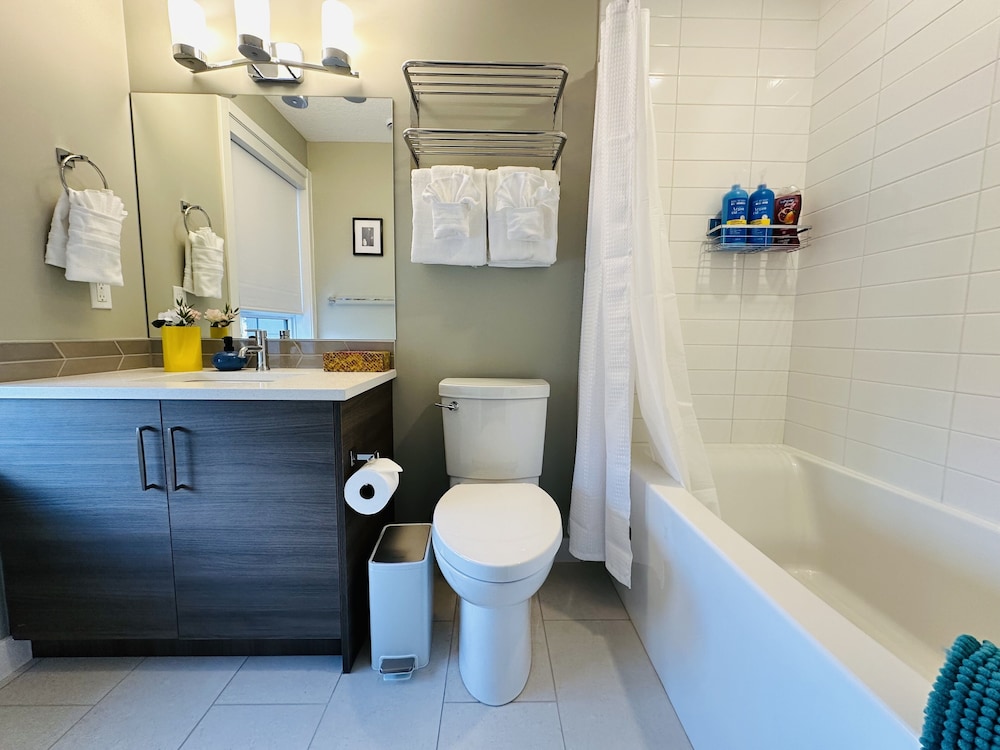 Skyline 205 Mountain View Townhouse-AC-Heated Pool-Hot Tub