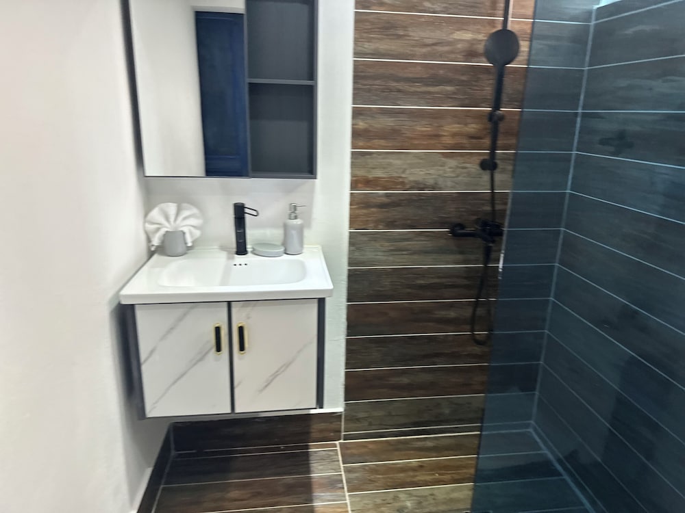 Onyx luxury rd
