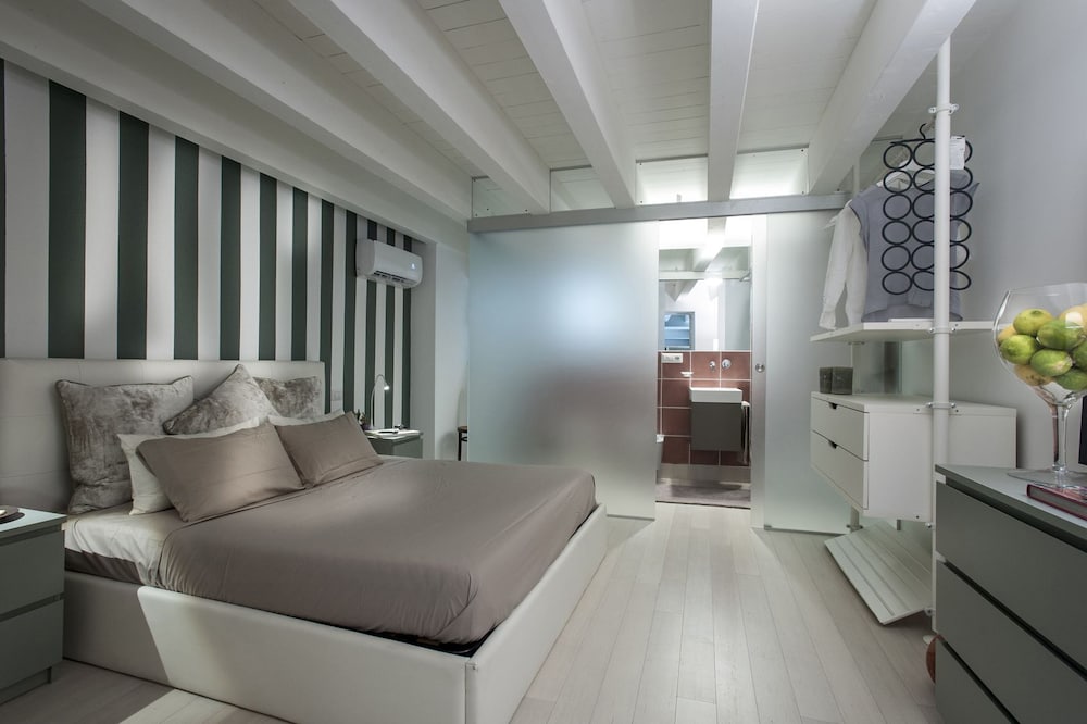 Gioeni Suites - Charming Loft en Palermo — bedroom