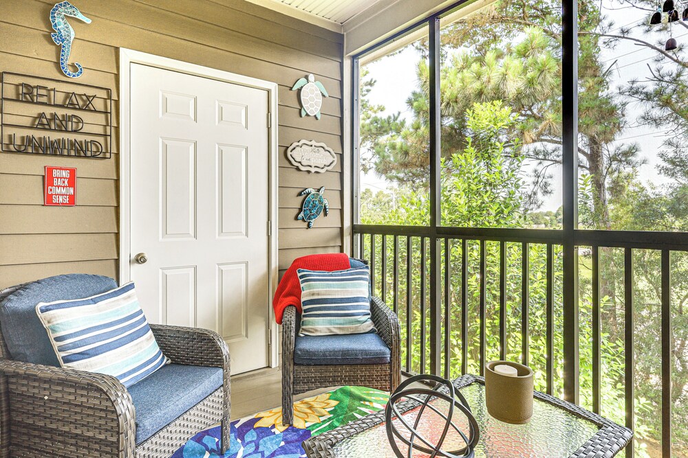 3 Mi to Owa: Modern Condo w/ Resort Pool!