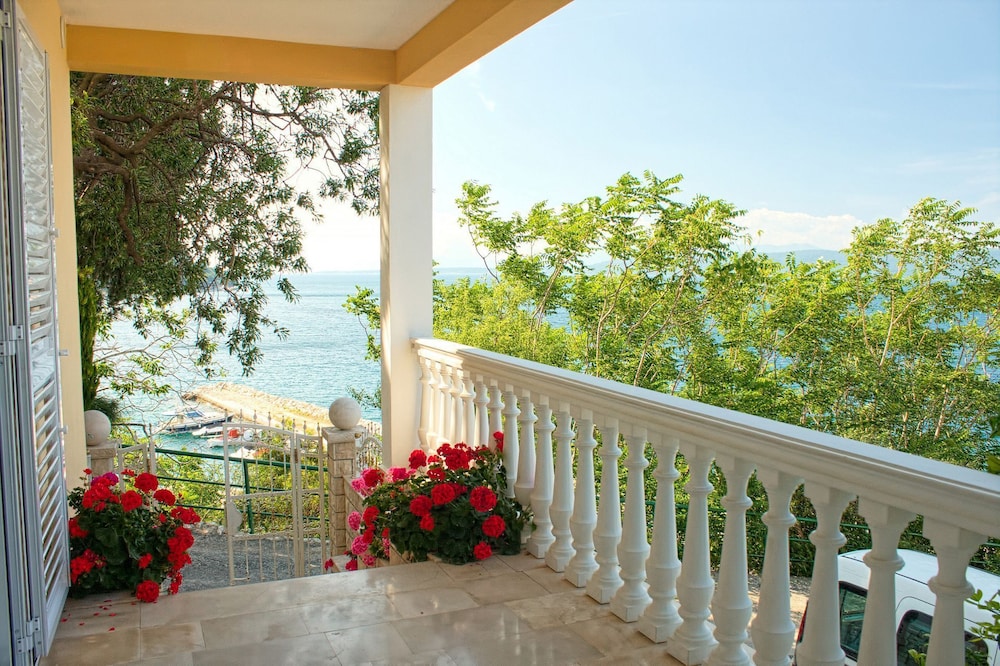 Gojko - 50 m From the Beach - A1 view 2