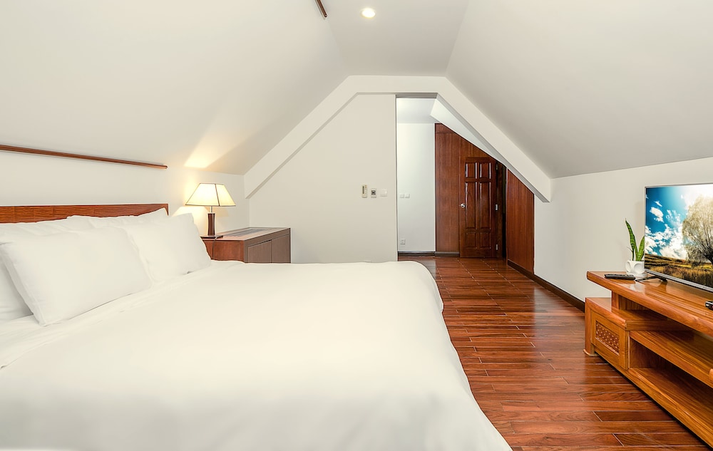 Tropical Villas Beach Danang