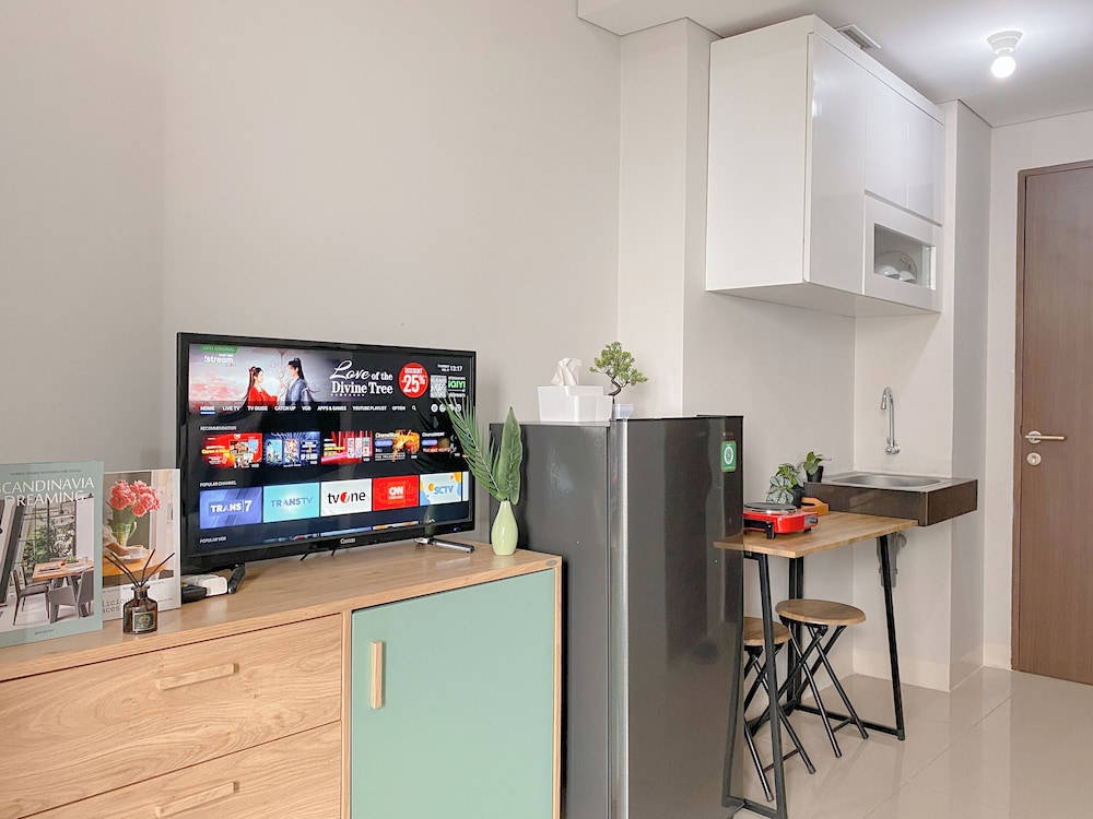Great Deal And Homey Studio Apartment At Transpark Juanda Bekasi Timur