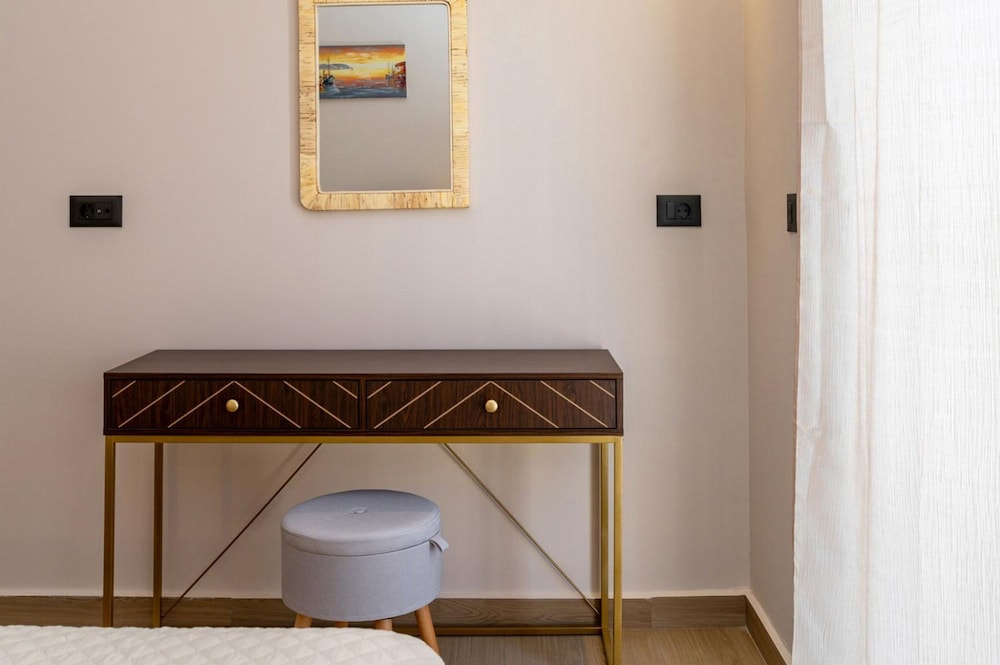 Casa di Pietra With 2 Bedrooms and 3 Bathrooms