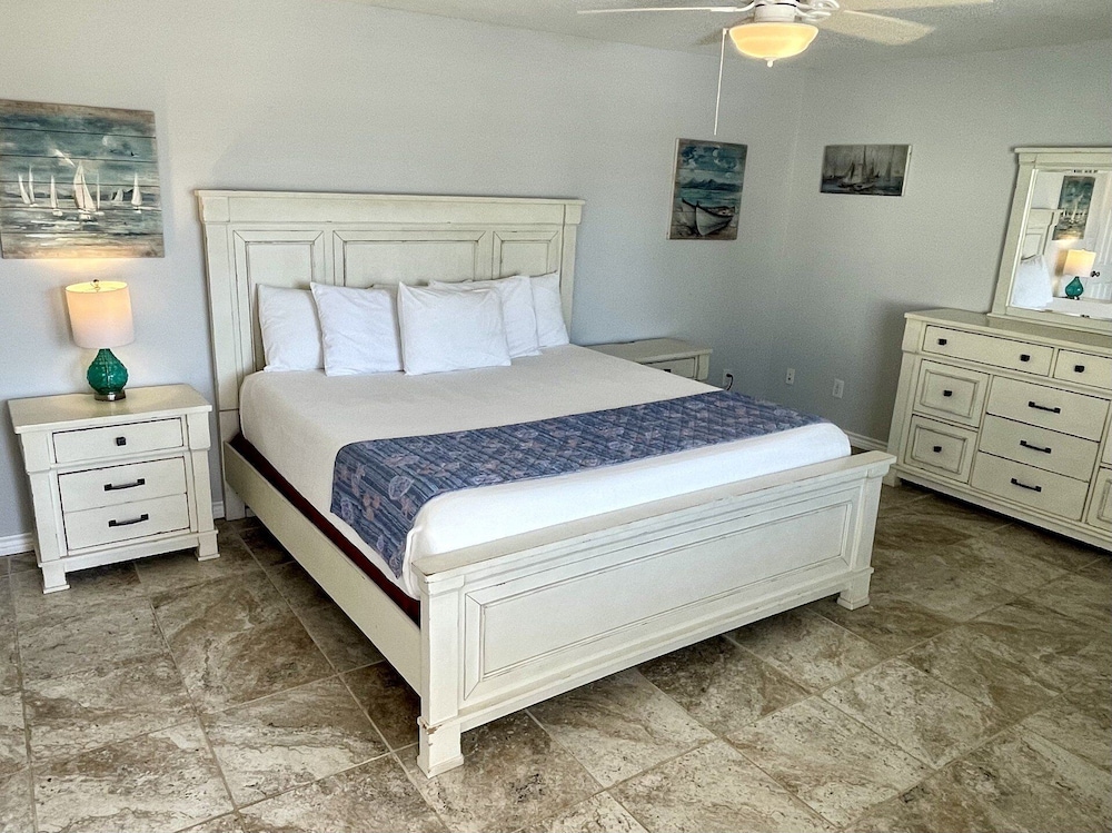 Beachgate Condo Suites And Hotel 224+225+226 3 Bedroom Condo