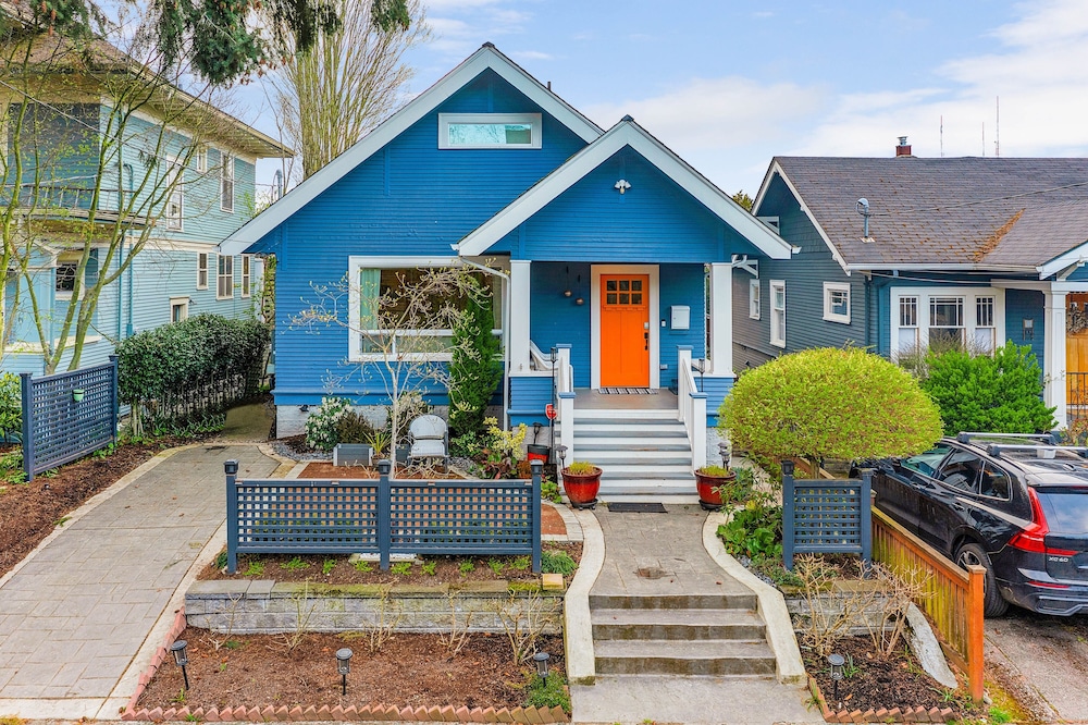Madrona Bliss A Modern Escape