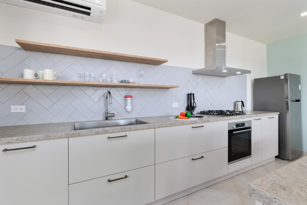 Modern NEW 2br1ba Nature Escape Great Location