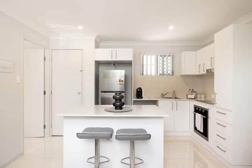 Smart Suites Self Check-in Apartments - 31A Freney
