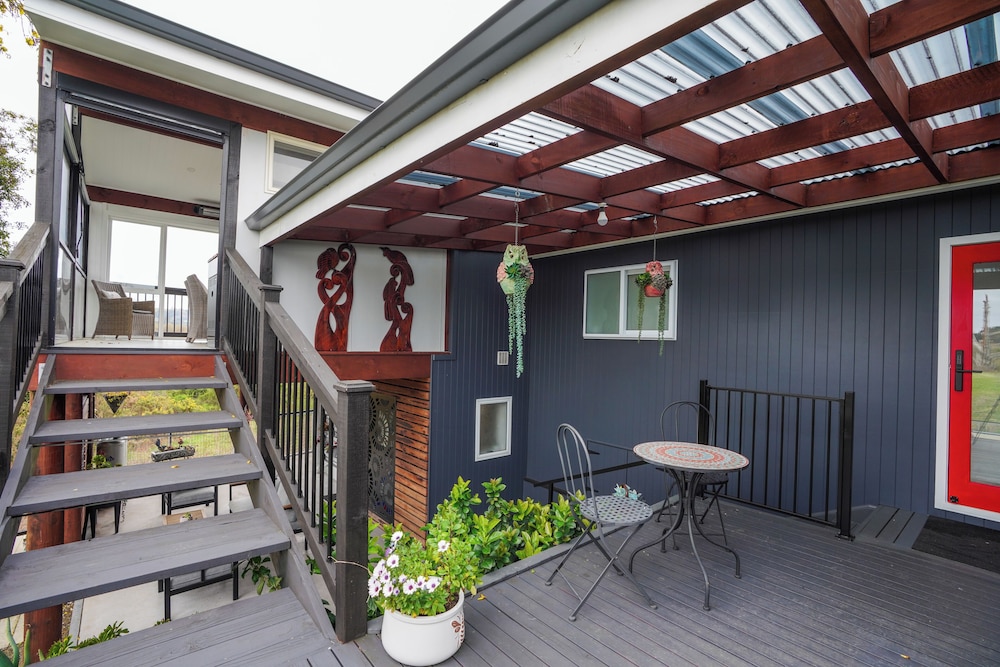 Kiwi Retreat By Aotearoa Escapes