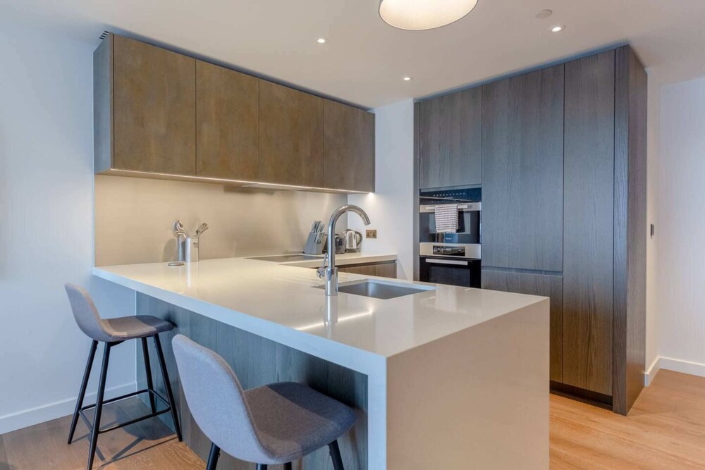 Luxurious 2BD Flat by the River Thames - Vauxhall