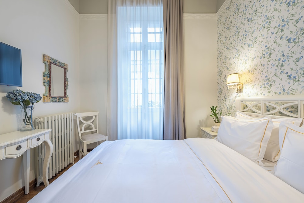 The Rare Luxury Gem in Kolonaki Sq - near Syntagma