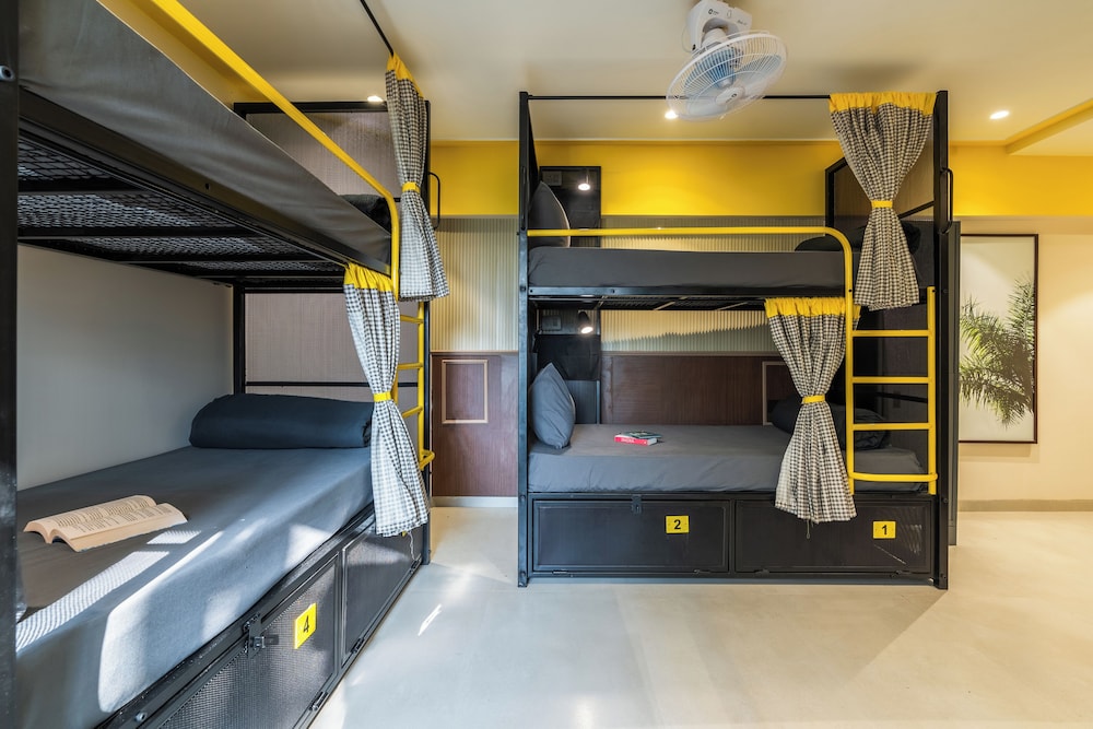 The Hosteller Mumbai, International Airport