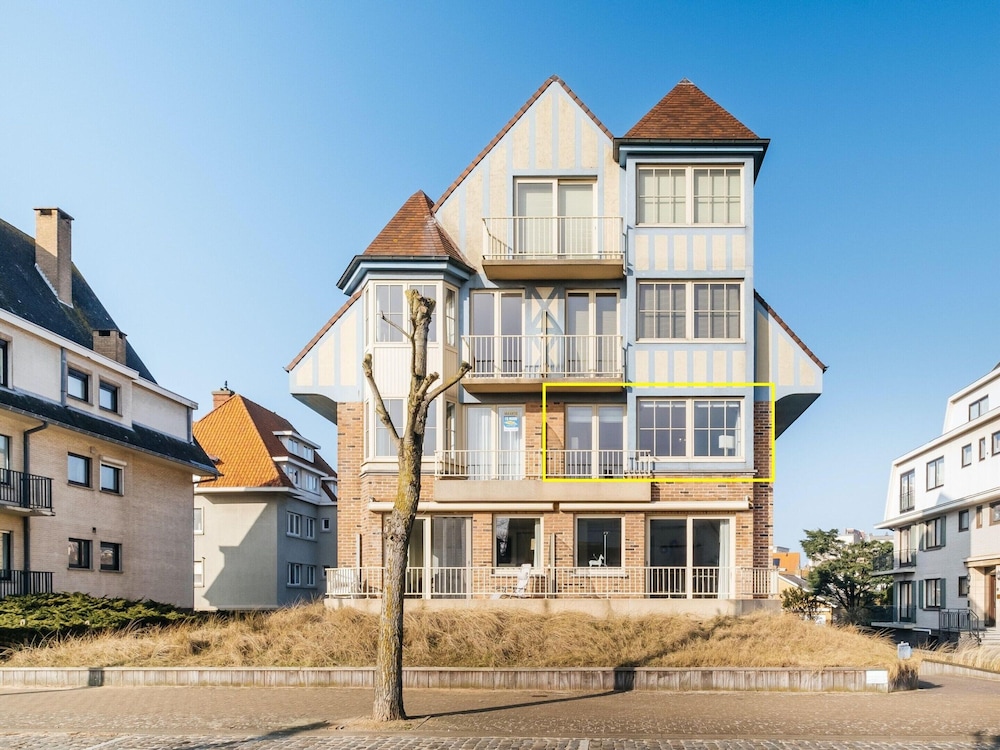 Apartment in Belgium Near Dunes & Sea