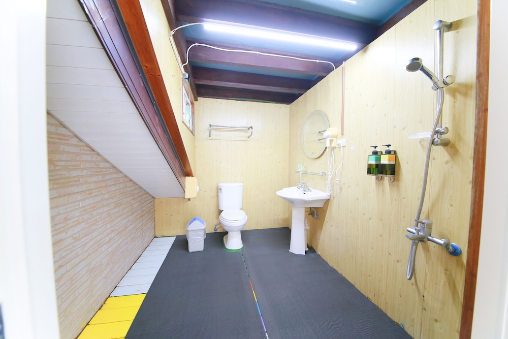 Dong Shan He B&B