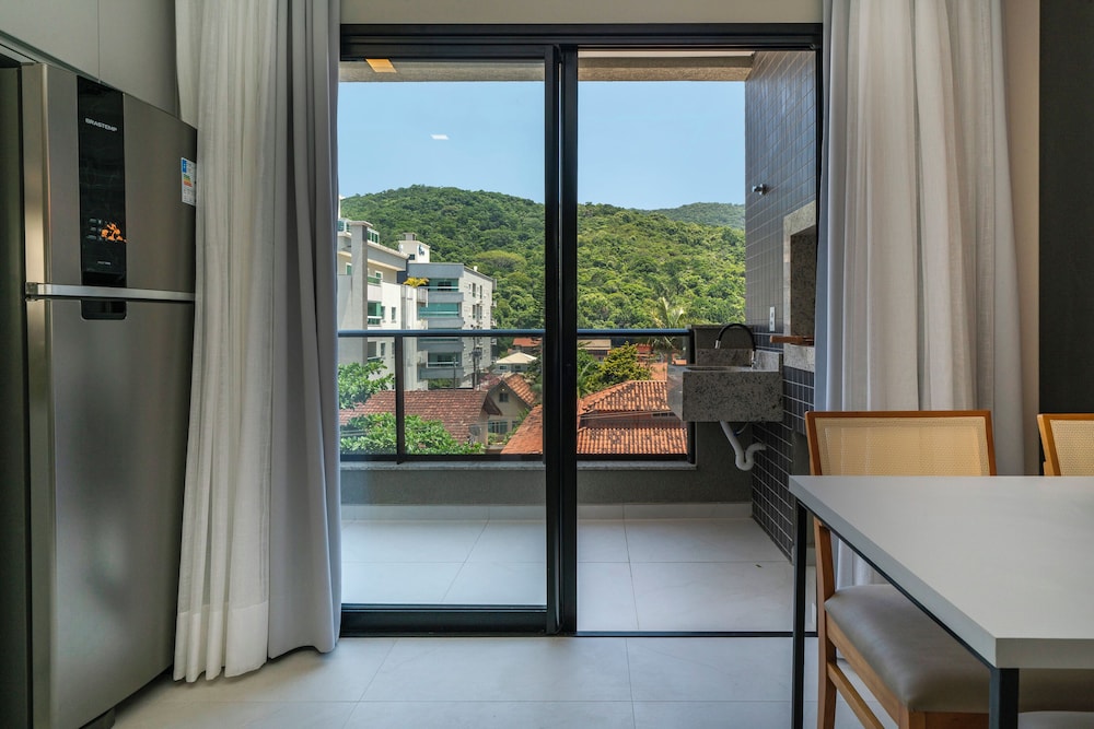 APTO flat em condomínio com piscina A
