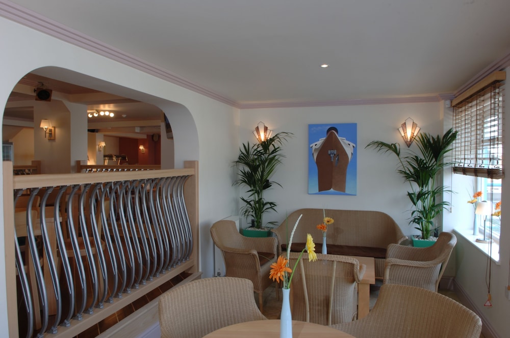 Bideford Vacations - The Waterfront Inn - Property Image 2