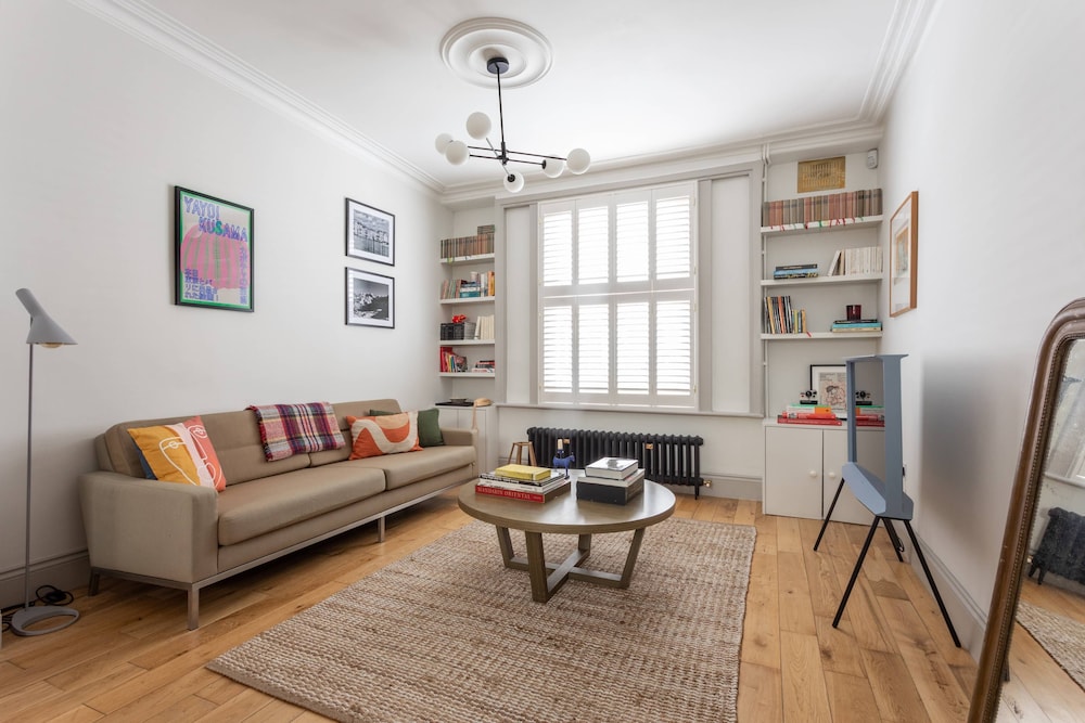 Baxendale Street by Onefinestay