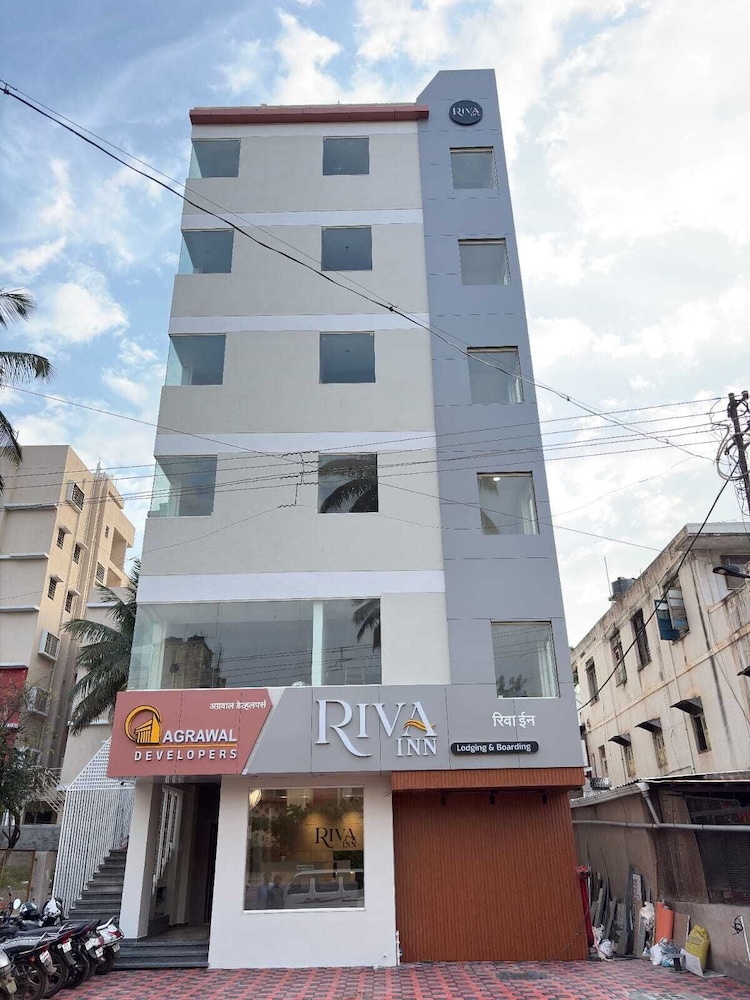 HOTEL RIVA INN