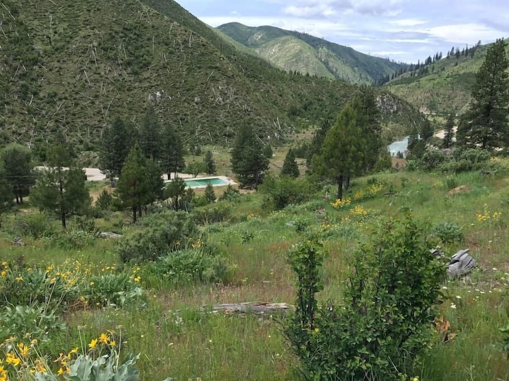 Haven Hot Springs