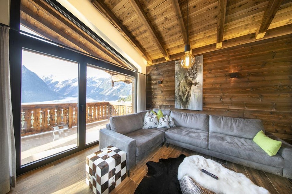 Chalet in Neukirchen Near Wildkogel Ski Arena