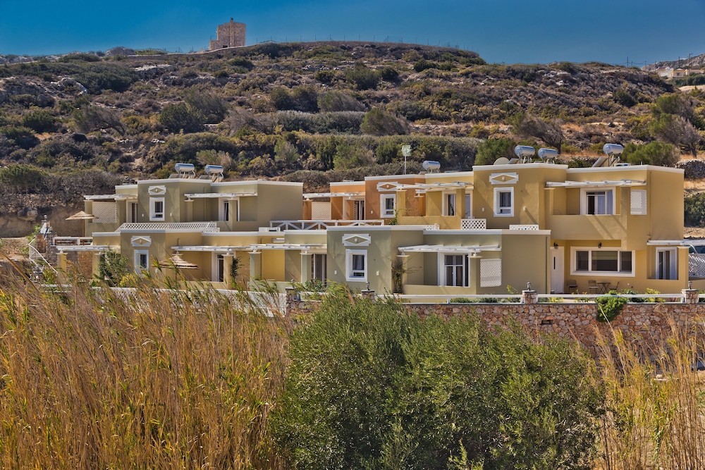 Elaia Villas