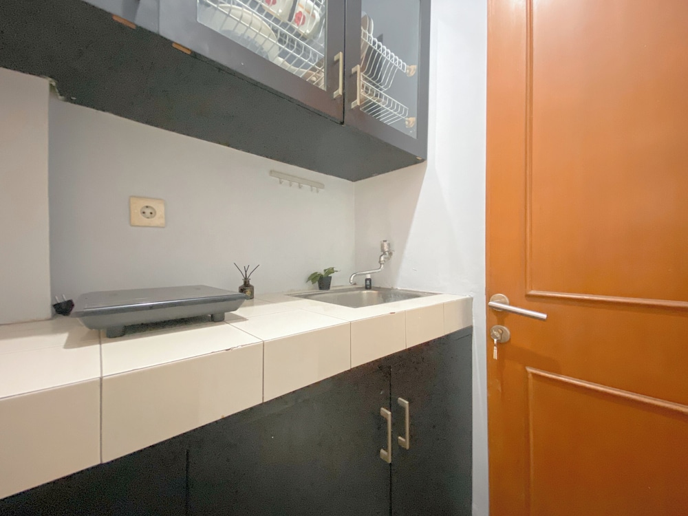 Good Deal Studio Apartment At Margonda Residence 1