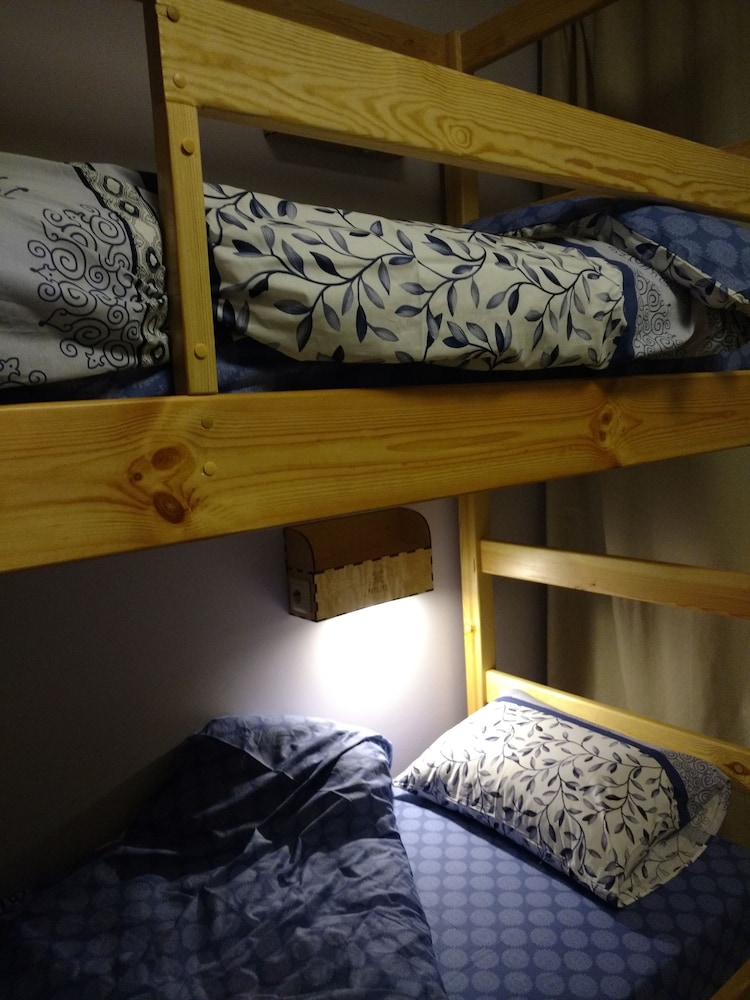 V Ugliche - Hostel